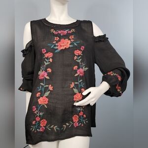 Umgee flowy lightweight black big floral embroidered blouse size small